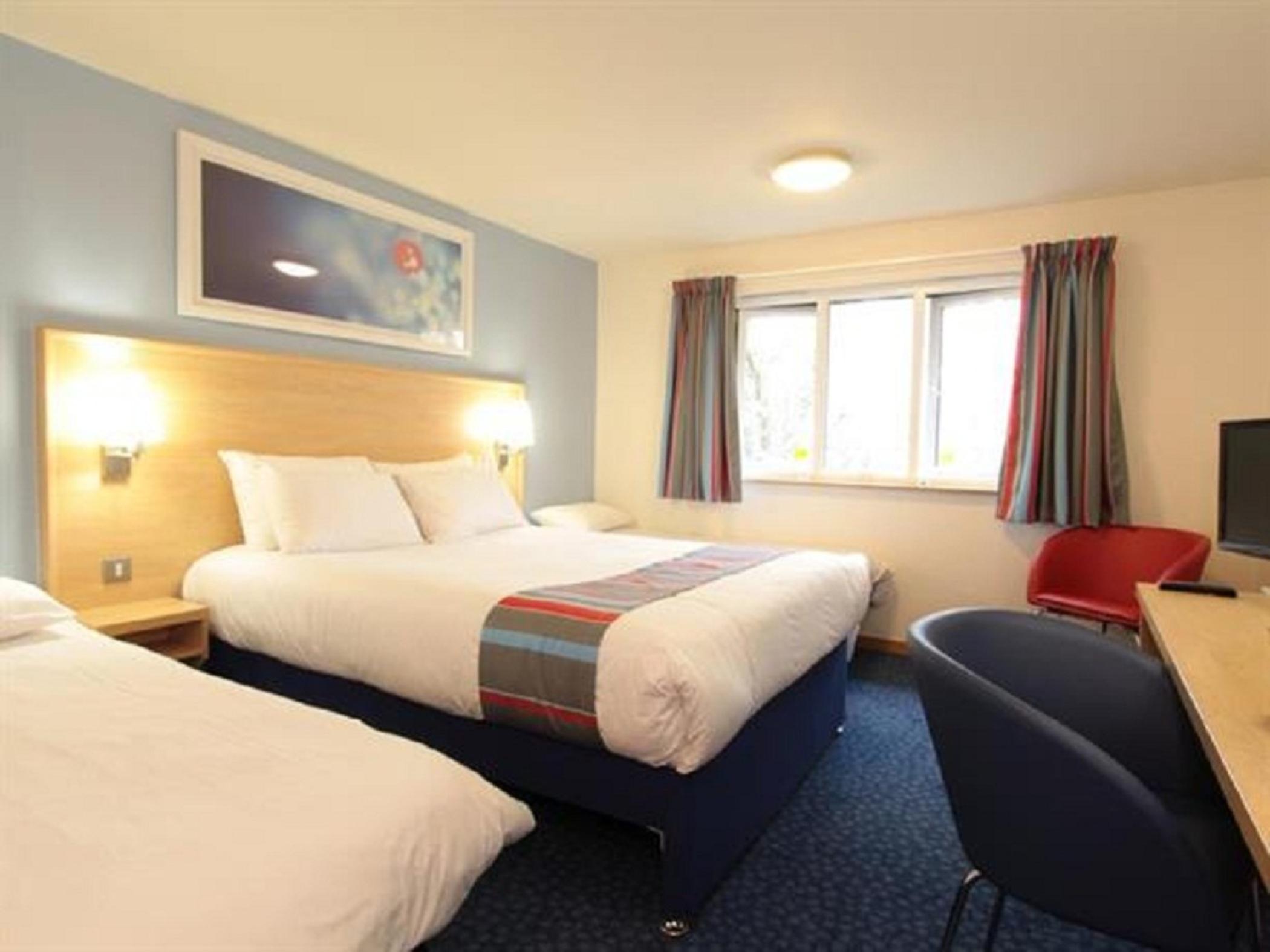 Travelodge Swansea Central Ngoại thất bức ảnh